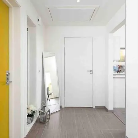 Moderne Hus Med Flotte Utemuligheter Og Parkering Lillehammer