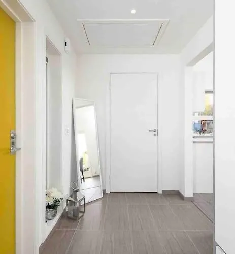 Moderne Hus Med Flotte Utemuligheter Og Parkering 利勒哈默尔